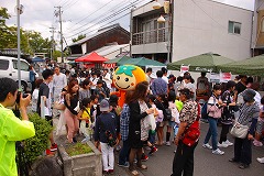 会場道路の様子の写真