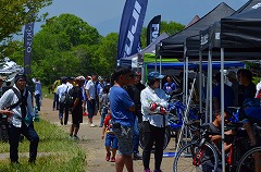 スポーツサイクルやパーツの展示を楽しみおきゃんさんの写真 スポーツサイクルやパーツの展示を楽しみおきゃんさんの写真