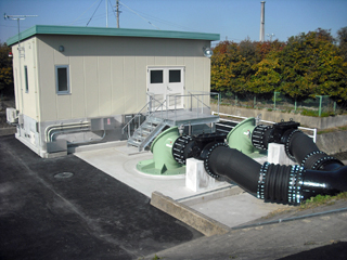 ▲花塚排水機場の全景写真の画像