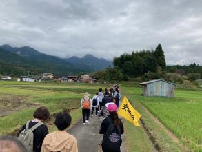 ハイキング中