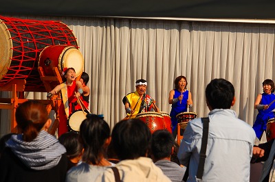 富有太鼓保存会による演奏